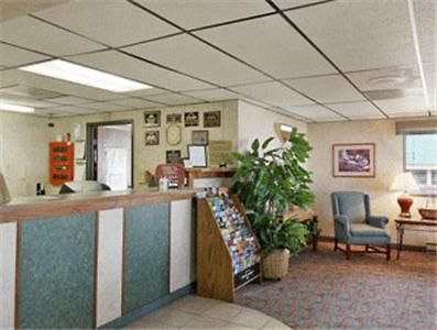Sunset Inn & Suites Lincoln Interior photo